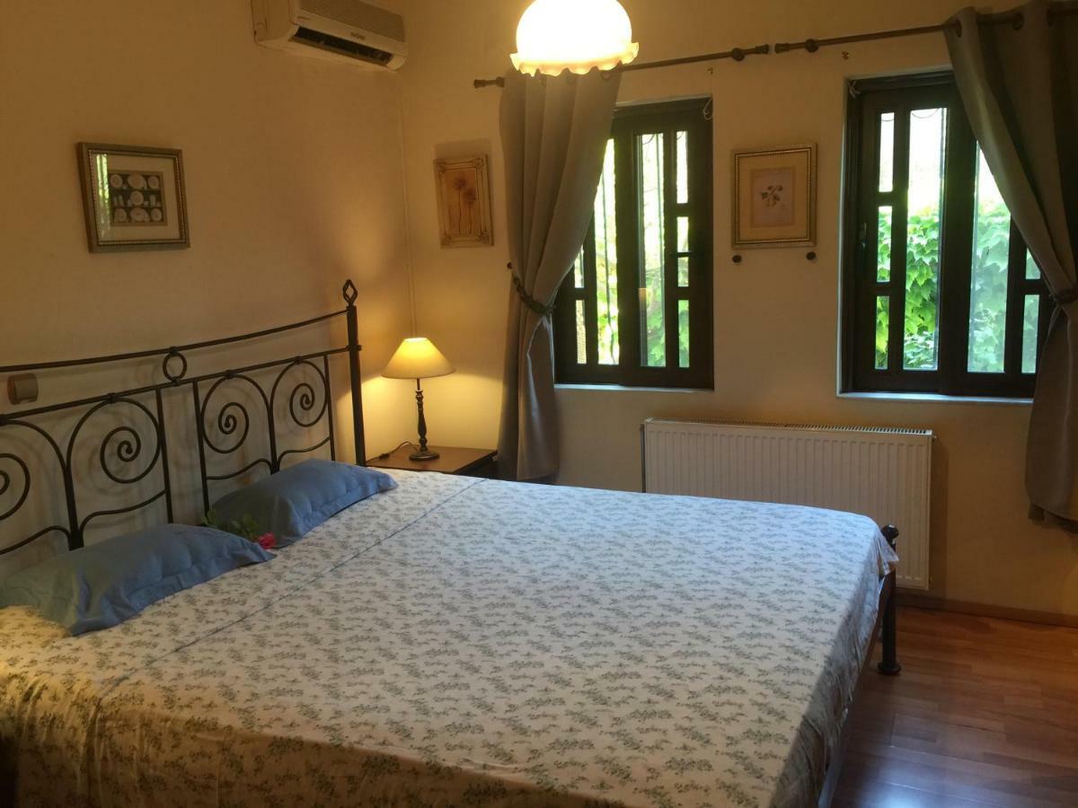 Rafina Great Feeling Villa Exterior photo