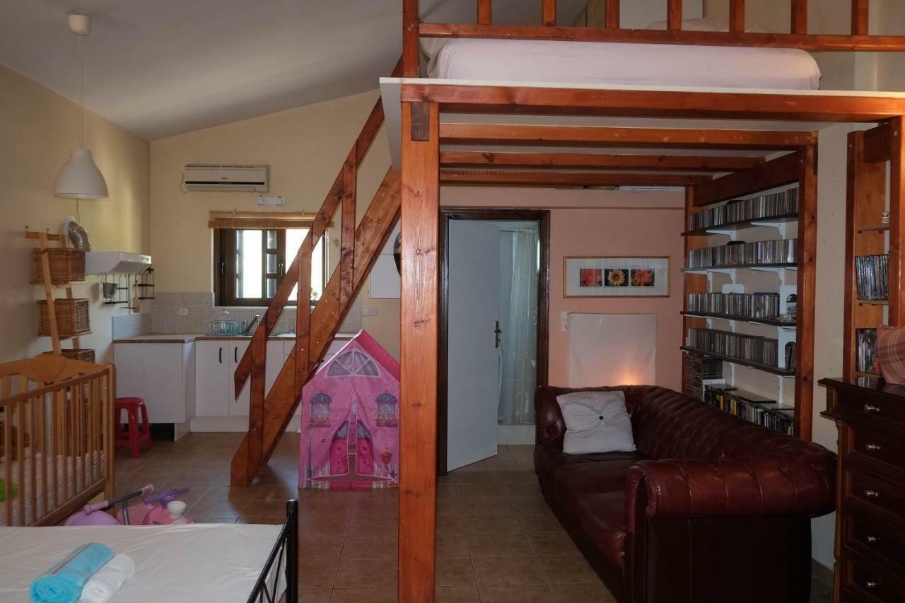 Rafina Great Feeling Villa Exterior photo