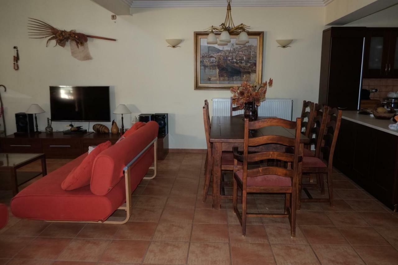 Rafina Great Feeling Villa Exterior photo